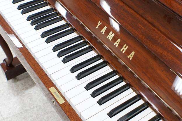 ban phim dan piano yamaha w106