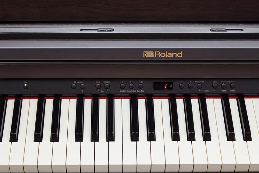 Đàn piano điện Roland RP-501R | Pianofingers.vn