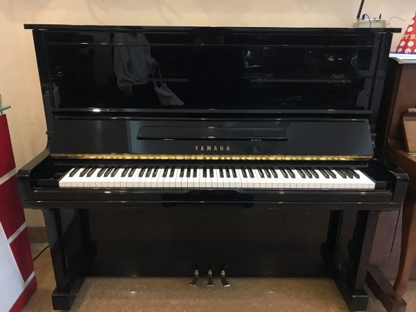 piano yamaha U30BL