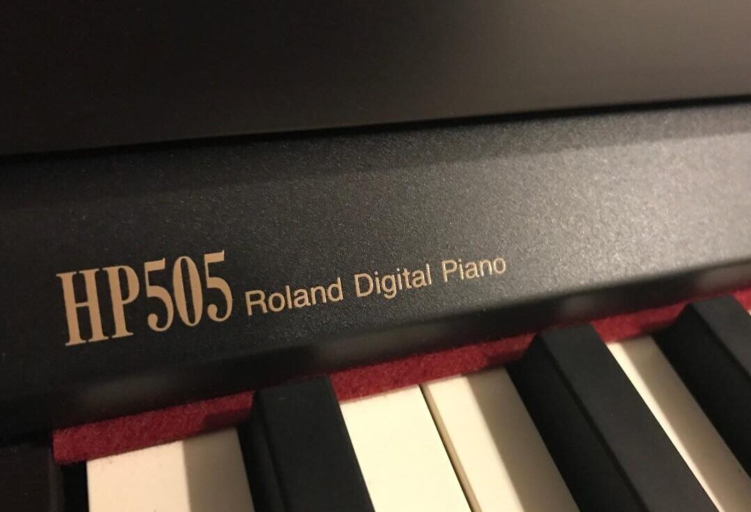 Piano điện Roland HP-505