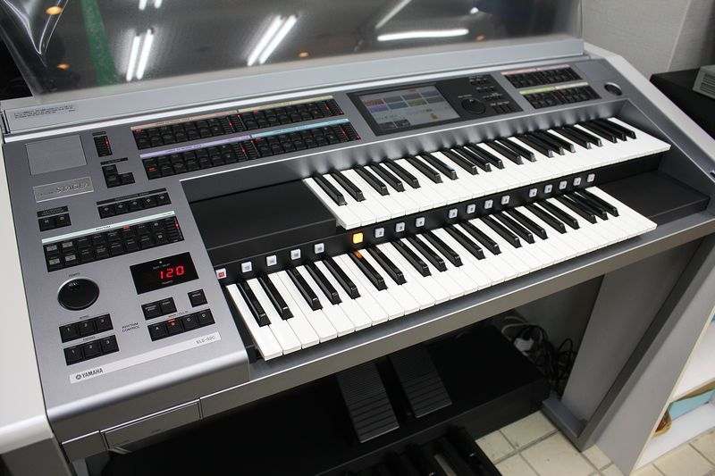 Electon Yamaha ELS02C pianofingers.vn