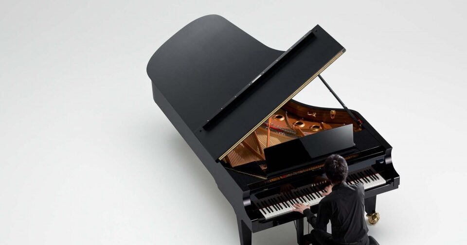 grand piano yamaha cfx