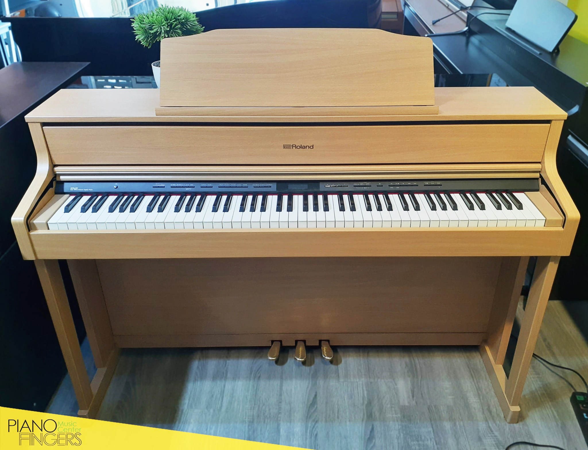 review piano điện roland hp-605