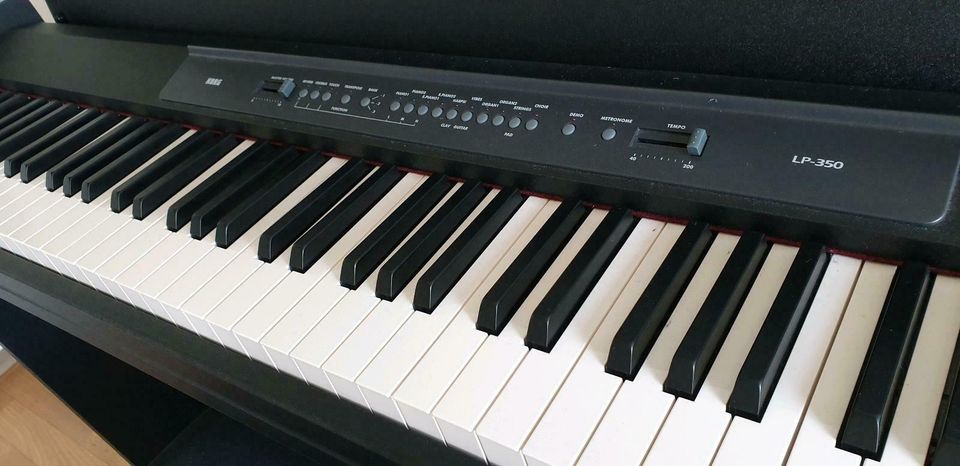 piano điện korg LP-350