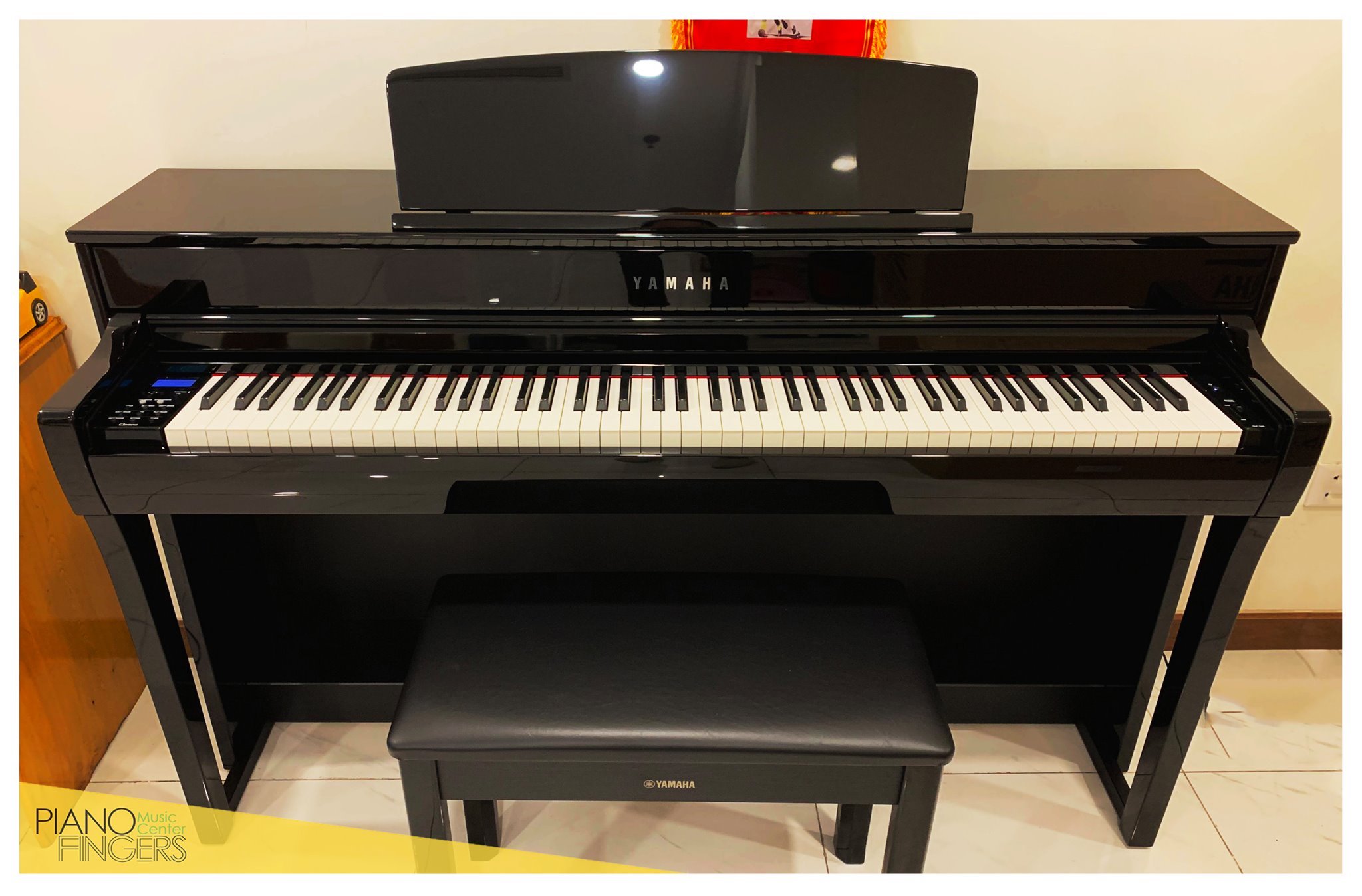 Có nên mua piano điện Yamaha CLP-745 đã qua sử dụng giá tốt ?