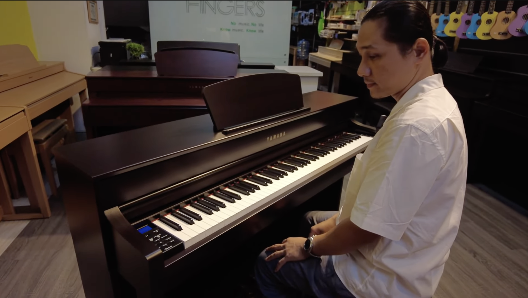 Review piano điện Yamaha CLP-735