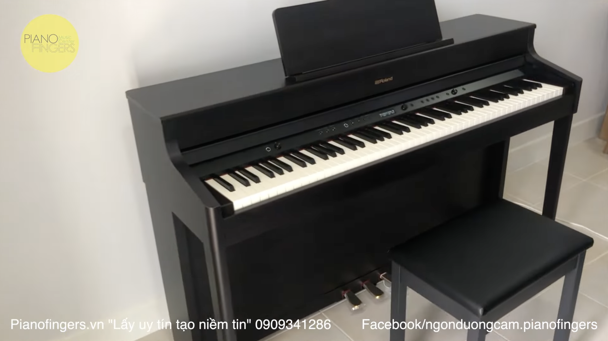 Review piano điện Roland HP-702
