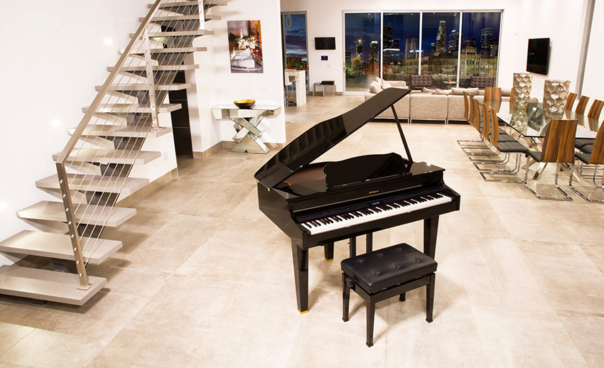 Năm sản xuất đàn piano điện Roland từ năm 2010 đến nay - Roland-GP-607-3