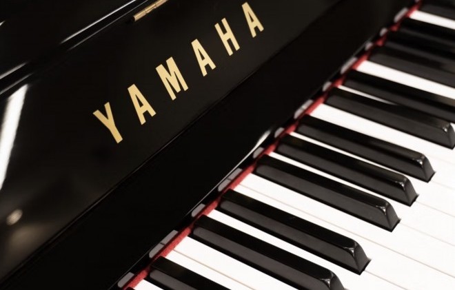 Cách kiểm tra số seri năm sản xuất piano Yamaha