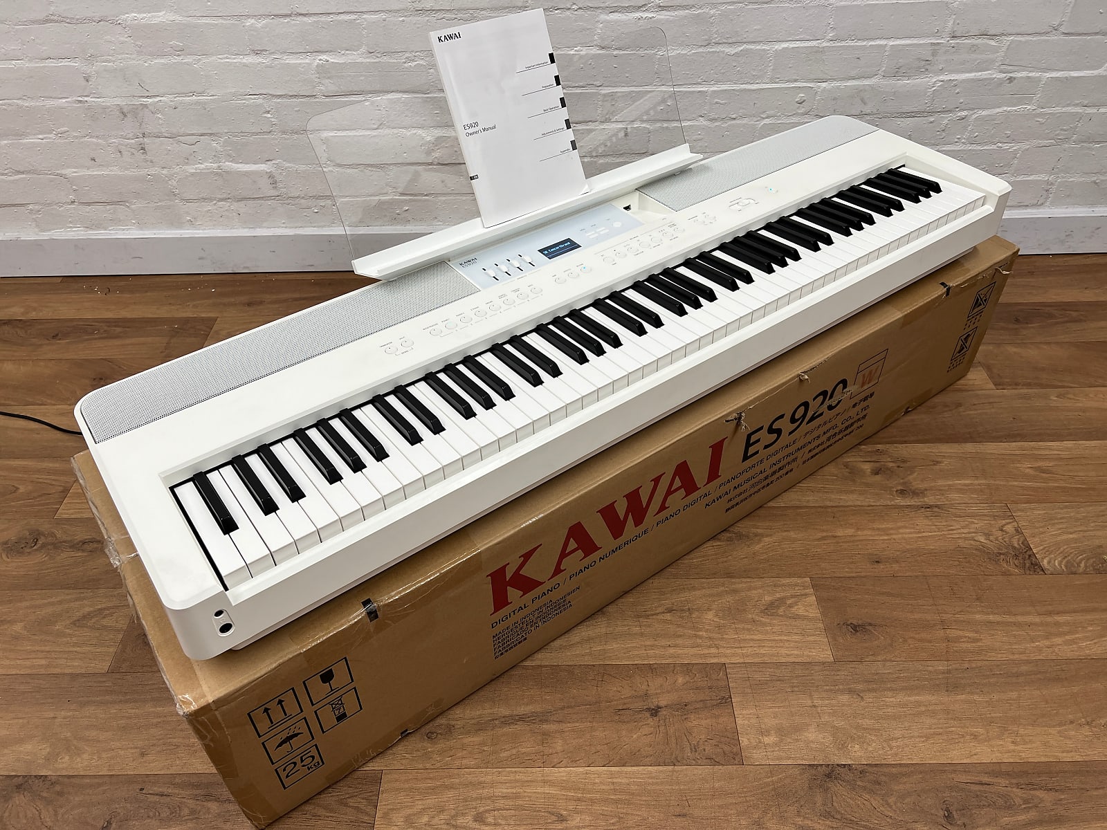 Piano điện Kawai ES920