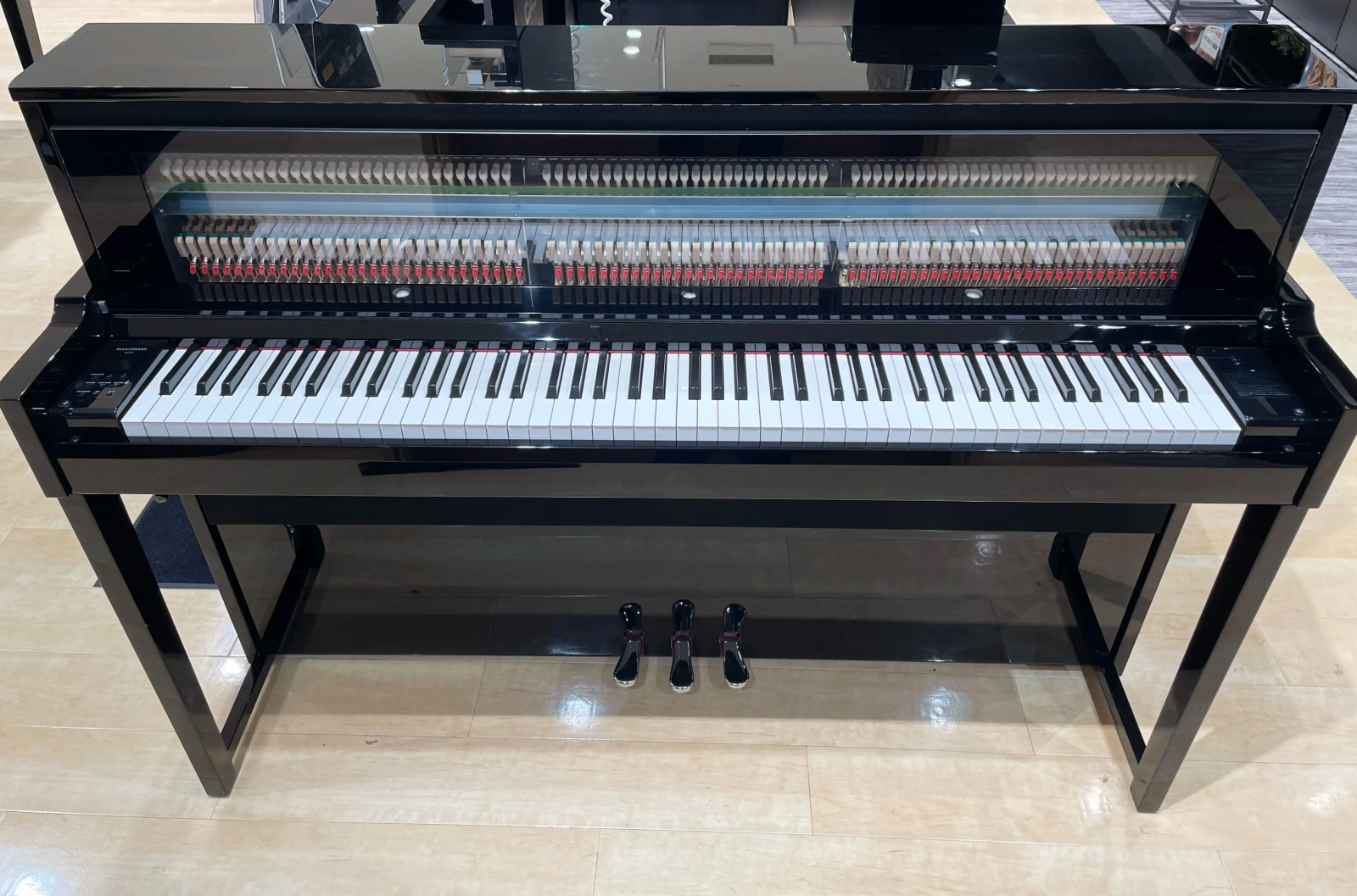 Piano điện lai cơ Yamaha NU1X