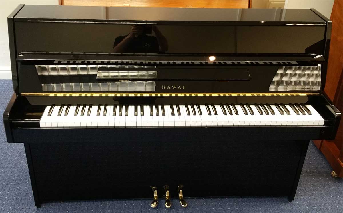 Piano cơ Kawai CL-5E