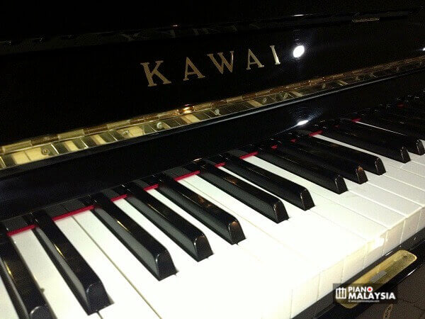 Piano co Kawai KU2D 1