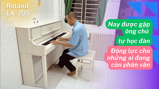 Ông chú mê piano ủng hộ cây piano điện Roland LX705 23 image 44 4