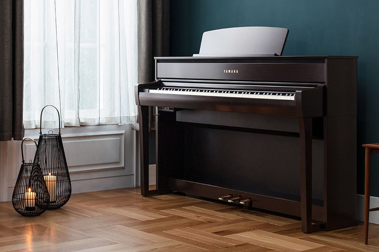 So sánh piano điện Yamaha CLP-745 và Roland HP704 1 So sánh piano điện Yamaha CLP-745 và Roland HP704